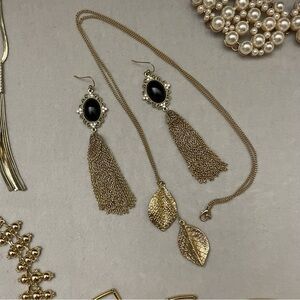 Elegant Gold and Black Jewelry Set